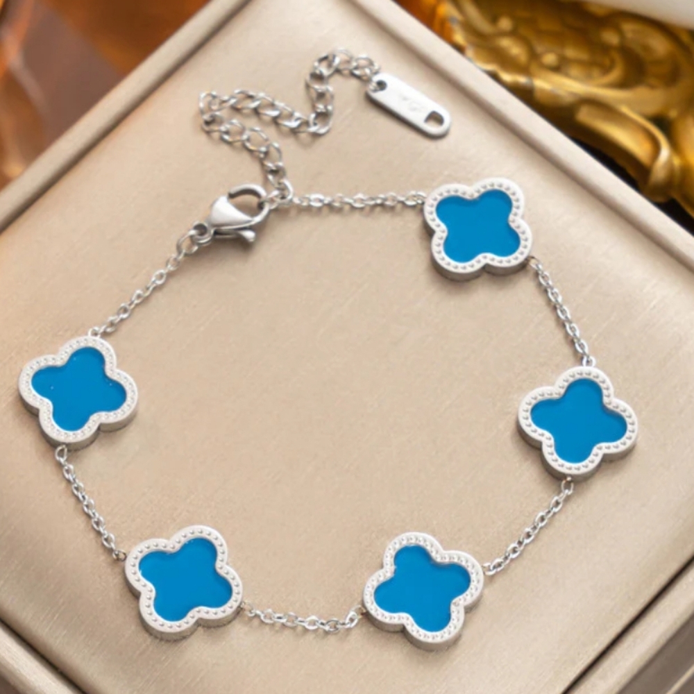 18K Gold Plated Clover Charm Bracelet‎ NEW